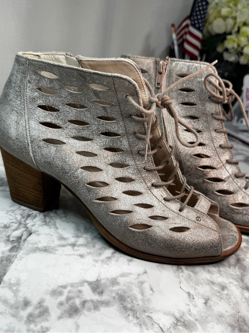 Paul Green Bali Lace-Up Bootie Sandals 7.5 Metallic Gray Suede Cut-Out Peep Toe